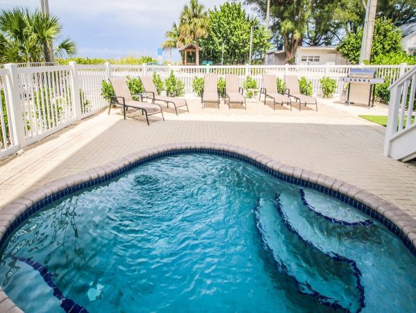 Three Bedroom Vacation Home in Bradenton Beach
