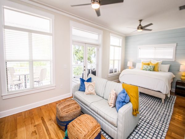 Three Bedroom Vacation Home in Bradenton Beach