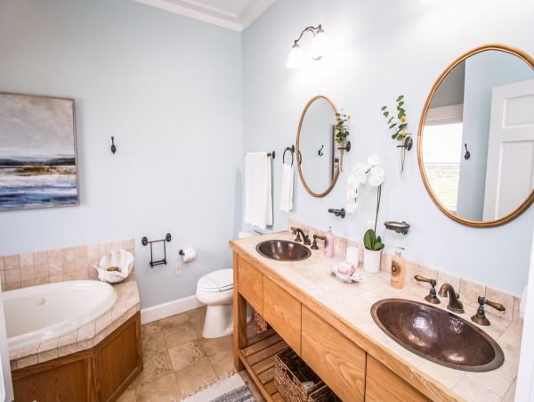 Three Bedroom Vacation Home in Bradenton Beach