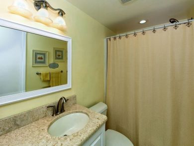 Anna Maria Island Holmes Beach Condo 906599 Anna Maria Island Holmes Beach Condo 906599