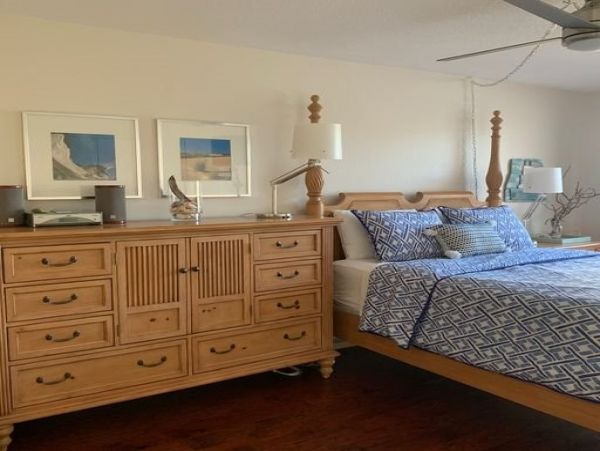 Holmes Beach 3 Bedroom Condo Short Walk to Beach