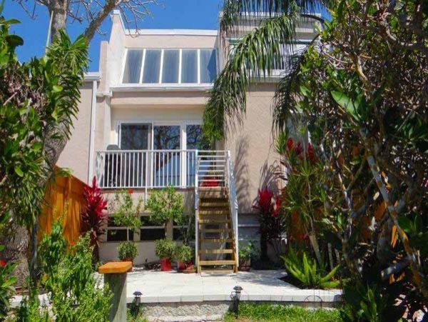 Holmes Beach 3 Bedroom Condo Short Walk to Beach