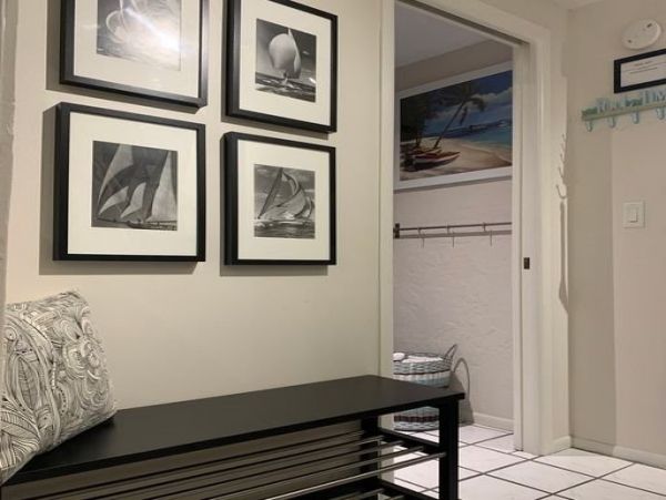 Holmes Beach 3 Bedroom Condo Short Walk to Beach