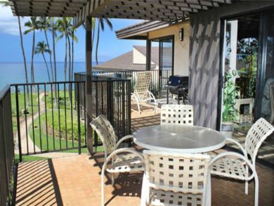 Large corner lanai with ocean view
