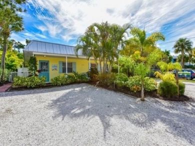 Wonderful Vacation Cottage Anna Maria Island 75 Yards Beach