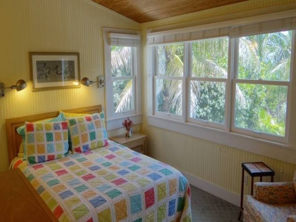 Beach Cottage Holmes Beach