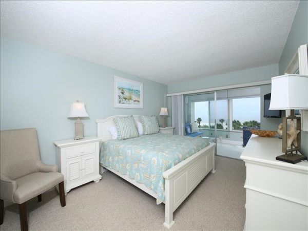 Updated Condo with Lovely Furnishings and Views