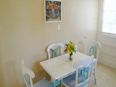 Bradenton Vacation Cottage Sleeps Six Guests.