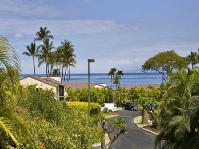 Kihei vacation condo with ocean view
