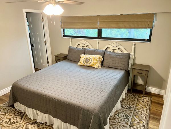 Cozy 3-Bedroom Condo with Resort Amenities on Holmes Beach