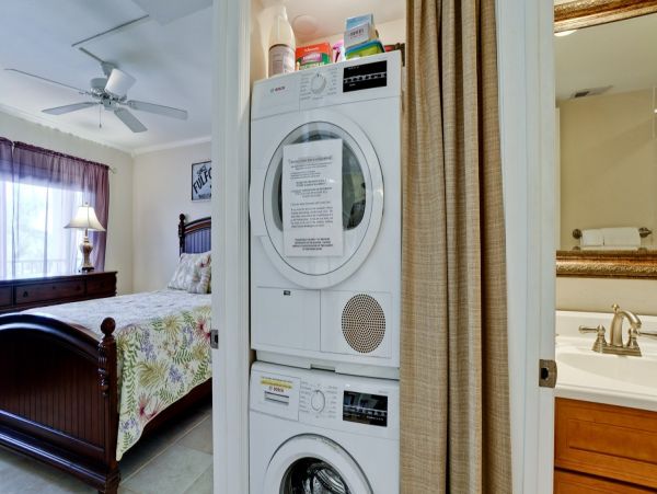 Holmes Beach Vacation Accommodation with Two Bedrooms