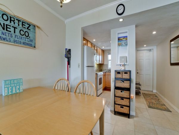 Holmes Beach Vacation Accommodation with Two Bedrooms