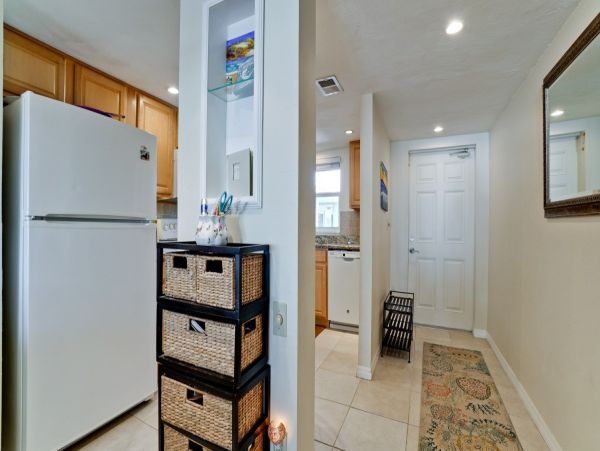 Holmes Beach Vacation Accommodation with Two Bedrooms