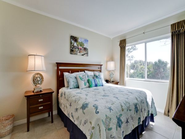 Holmes Beach Vacation Accommodation with Two Bedrooms