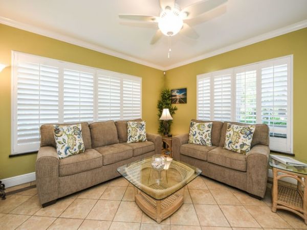 Three Bedroom Holmes Beach Vacation Pool Home