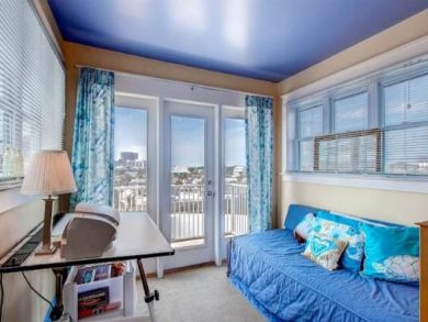 Posh Destin Vacation Home Pool & Great Location