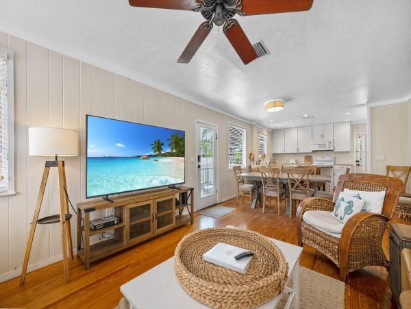 Holmes Beach Vacation Rentals  Florida Gulf Coast Beachfront Home
