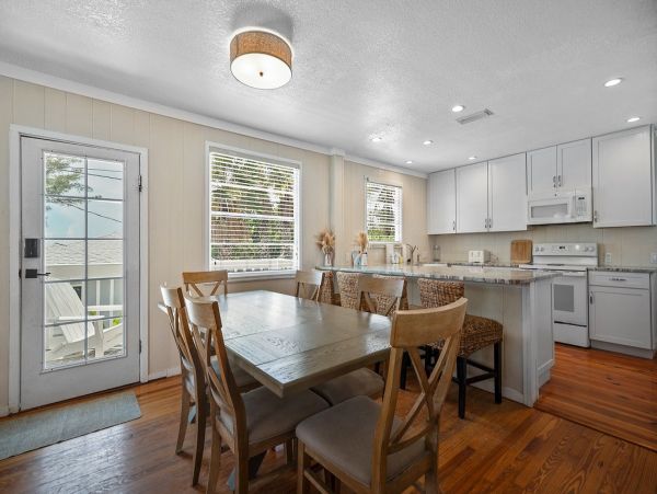 Holmes Beach Vacation Rentals  Florida Gulf Coast Beachfront Home