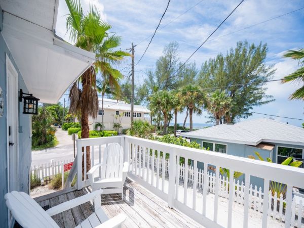 Holmes Beach Vacation Rentals  Florida Gulf Coast Beachfront Home