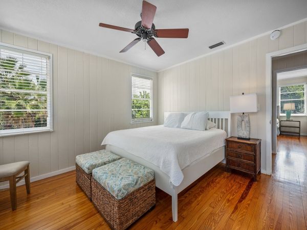 Holmes Beach Vacation Rentals  Florida Gulf Coast Beachfront Home