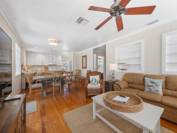Holmes Beach Vacation Rentals  Florida Gulf Coast Beachfront Home