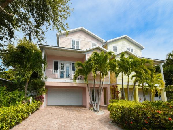Four Bedroom Vacation Home with Pool Anna Maria NEW ARRIVAL!