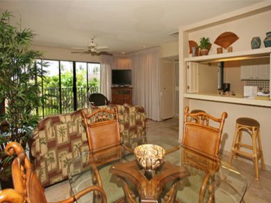 Dining area seats four