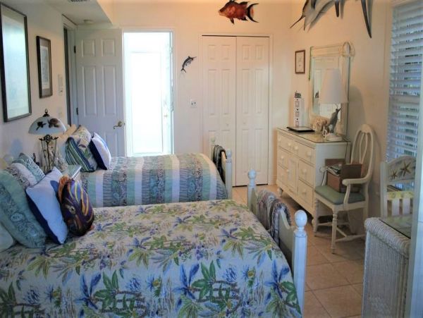 Four Bedrooms Gulf View Vacation Home in Holmes Beach