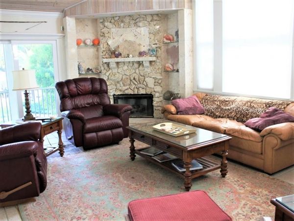 Four Bedrooms Gulf View Vacation Home in Holmes Beach