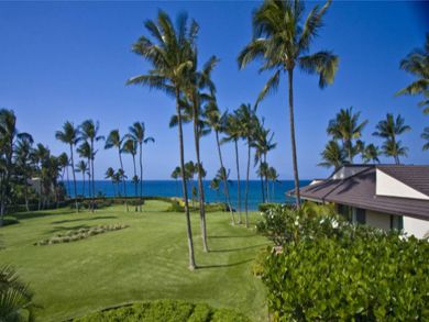 Enjoy this Maui accomodation with beautiful ocean views
