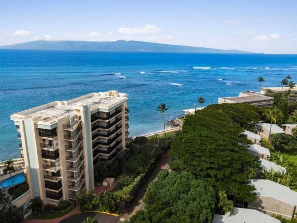 Two Bedroom Condo in Kahala on Beach Great Ocean Views