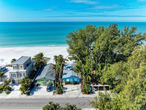 Beachfront Paradise on the Gulf of Mexico - 2 Bedroom Vacation Rental