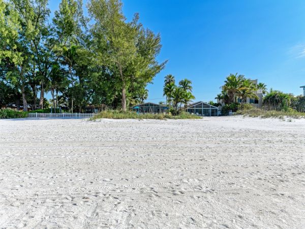 Beachfront Paradise on the Gulf of Mexico - 2 Bedroom Vacation Rental