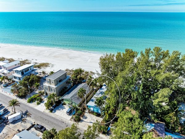Beachfront Paradise on the Gulf of Mexico - 2 Bedroom Vacation Rental