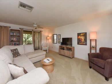 Holmes Beach 2 bedroom Condo Sleeps 4 with Communal Pool Holmes Beach 2 bedroom Condo Sleeps 4 with Communal Pool