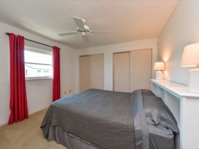 Holmes Beach 2 bedroom Condo Sleeps 4 with Communal Pool Holmes Beach 2 bedroom Condo Sleeps 4 with Communal Pool