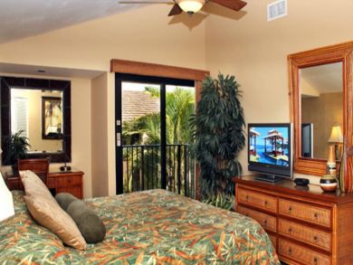 Master bedroom with king bed & flat screen TV