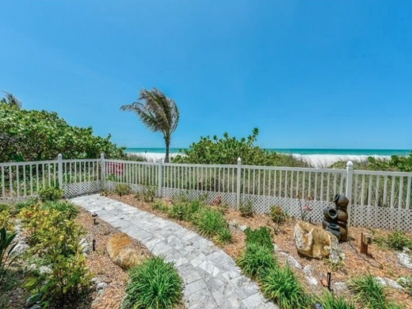 Luxury Direct Beachfront Anna Maria 3 Bedroom Vacation Home