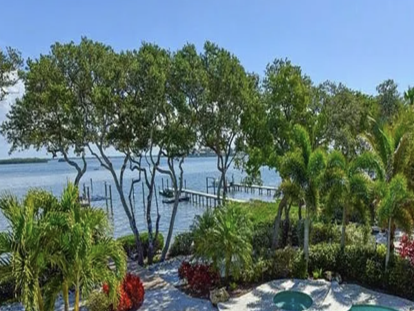 Anna Maria Island  Classy Vacation Home Walk to Beach Boat Dock Three Bedrooms Plus Loft