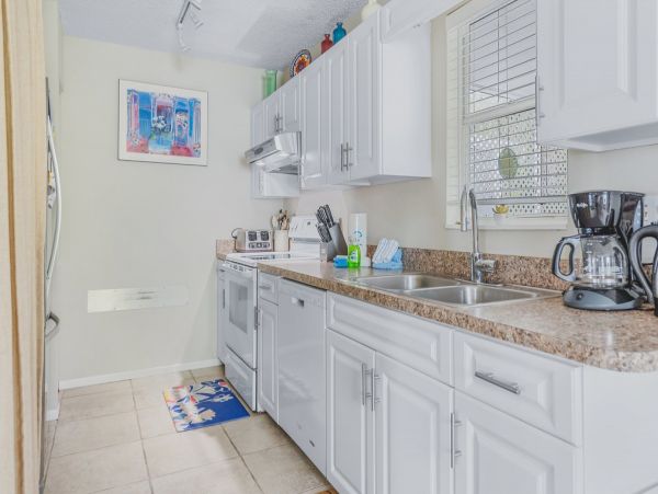 Holmes Beach Vacation Rental Three Bedroom