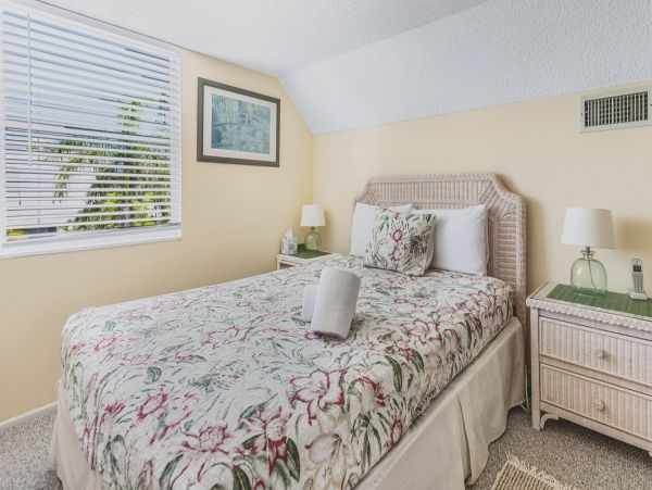 Holmes Beach Vacation Rental Three Bedroom