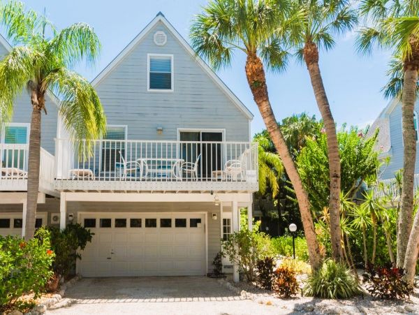 Holmes Beach Vacation Rental Three Bedroom