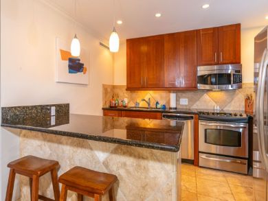 Wailea Vacation Condo Sleeps Six Guests Walk To Beach