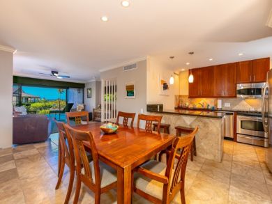 Wailea Vacation Condo Sleeps Six Guests Walk To Beach