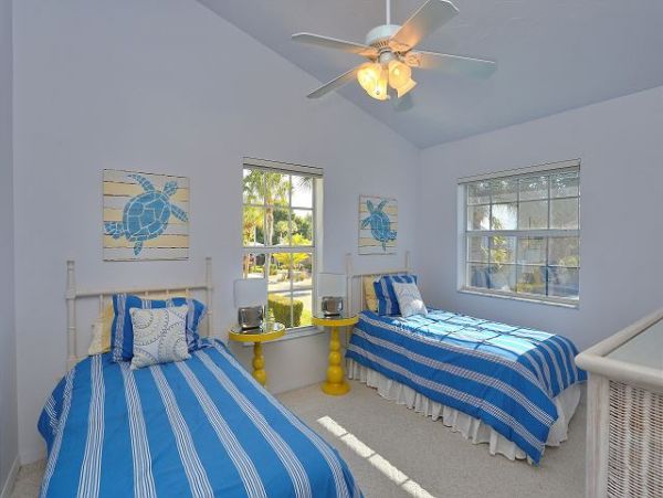 Holmes Beach Three Bedroom Accommodation