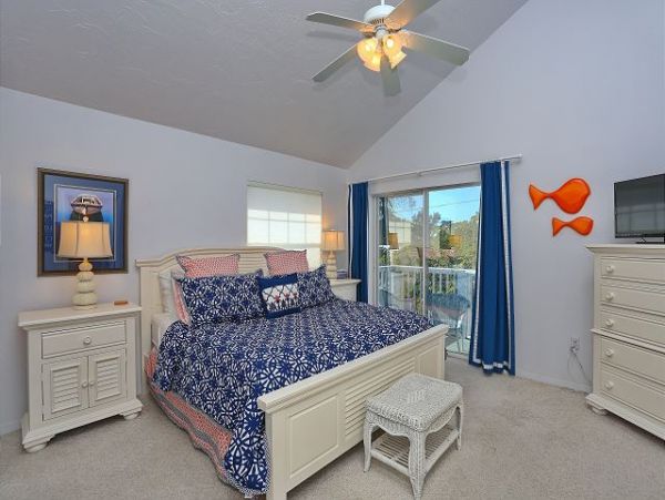 Holmes Beach Three Bedroom Accommodation