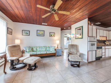 Anna Maria Island Holmes Beach Home 906775