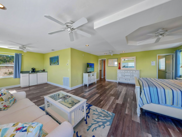 Anna Maria Bay Four Bedroom Water View Vacation Home