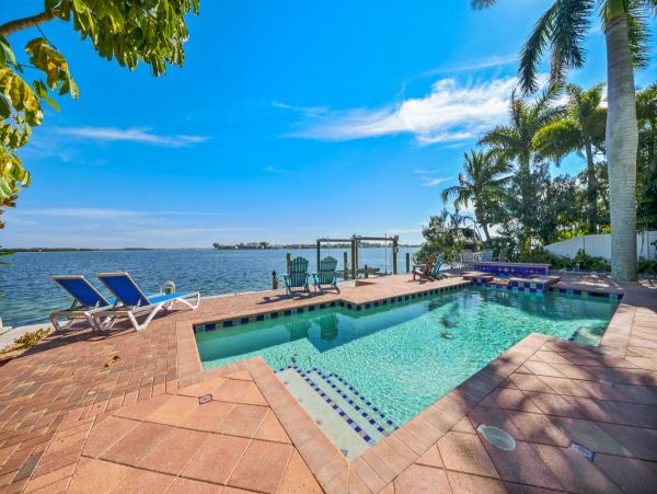 Anna Maria Bay Four Bedroom Water View Vacation Home