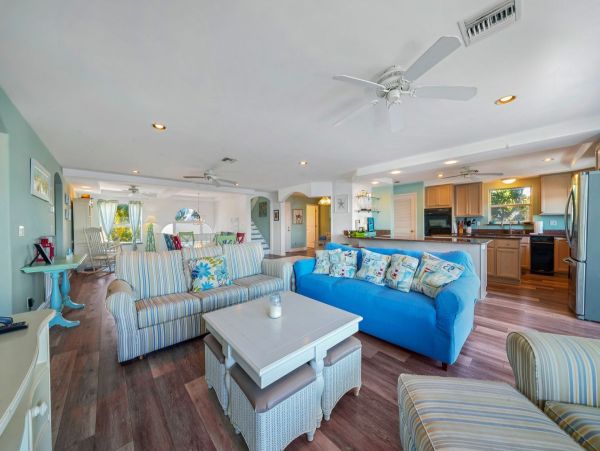 Anna Maria Bay Four Bedroom Water View Vacation Home